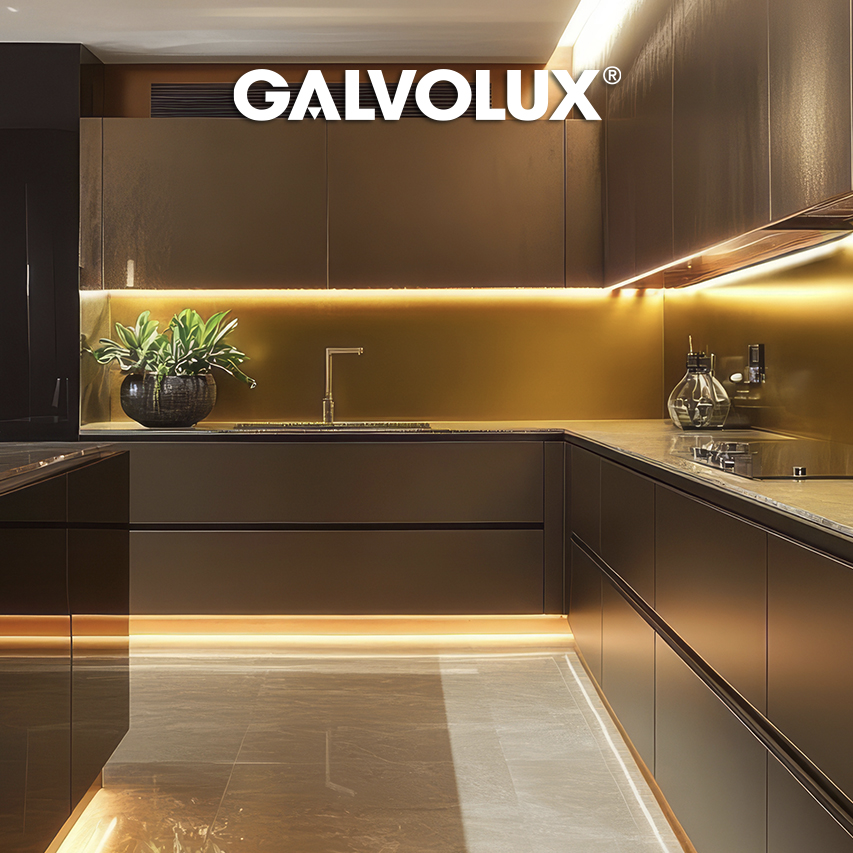 News 2025: Acilux<sup>®</sup> Shine extrawhite <br> Oro Collection